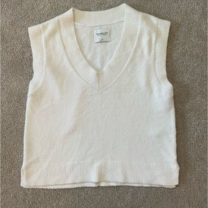 Abercrombie & Fitch Sweater Vest